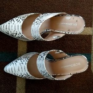 BCBG leather shoe size 7